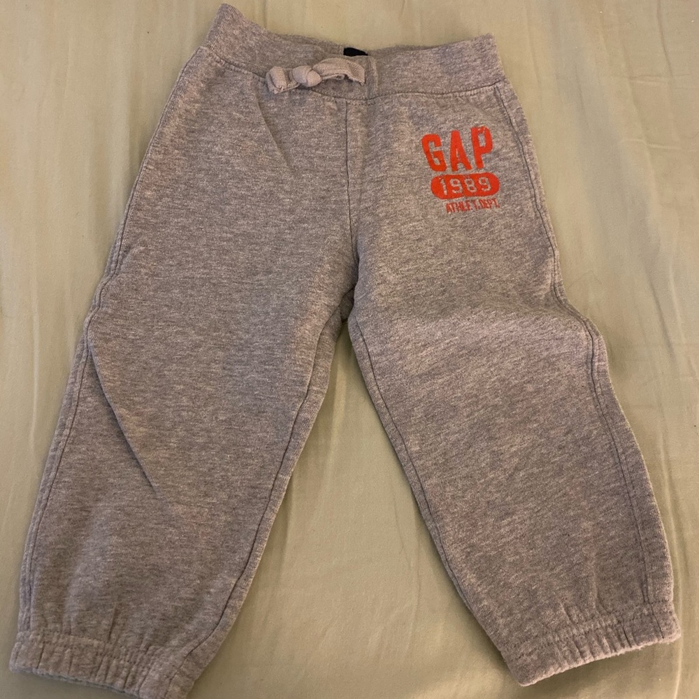 2T GAP sweatpants